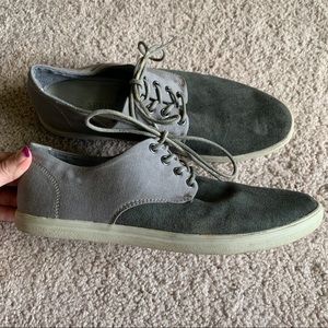 Call It Spring Men’s Derby Shoe size: 8